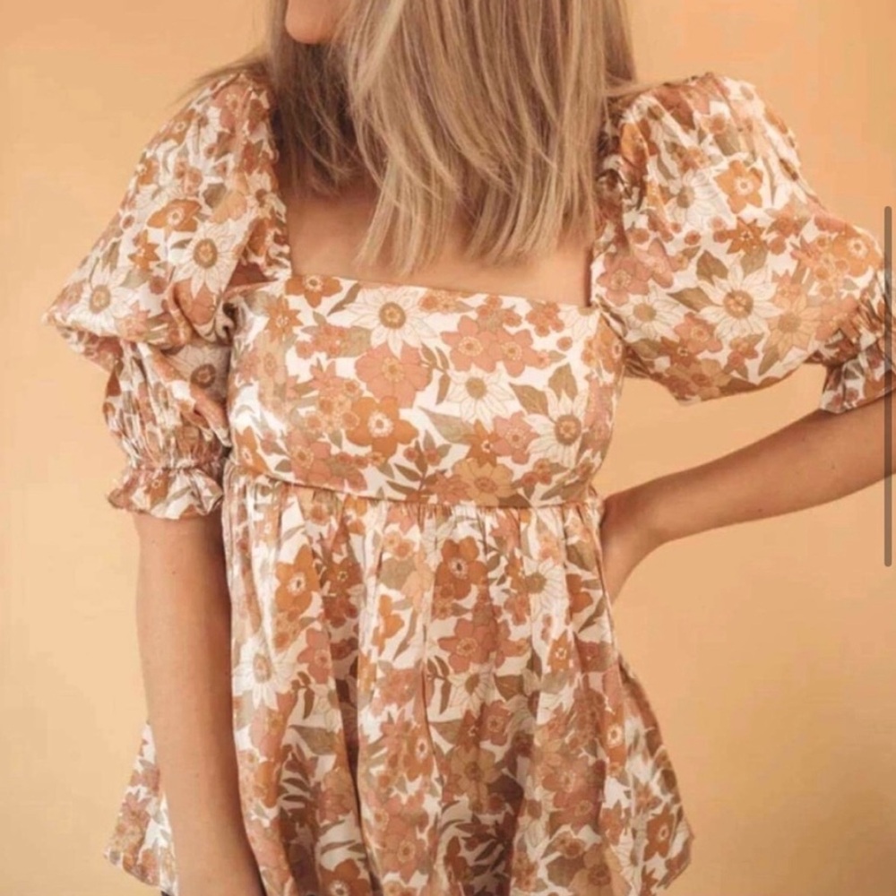 Storia Boho Floral Shiny Neutral‎ Babydoll Top Puff Ruffle Sleeve Size Small
